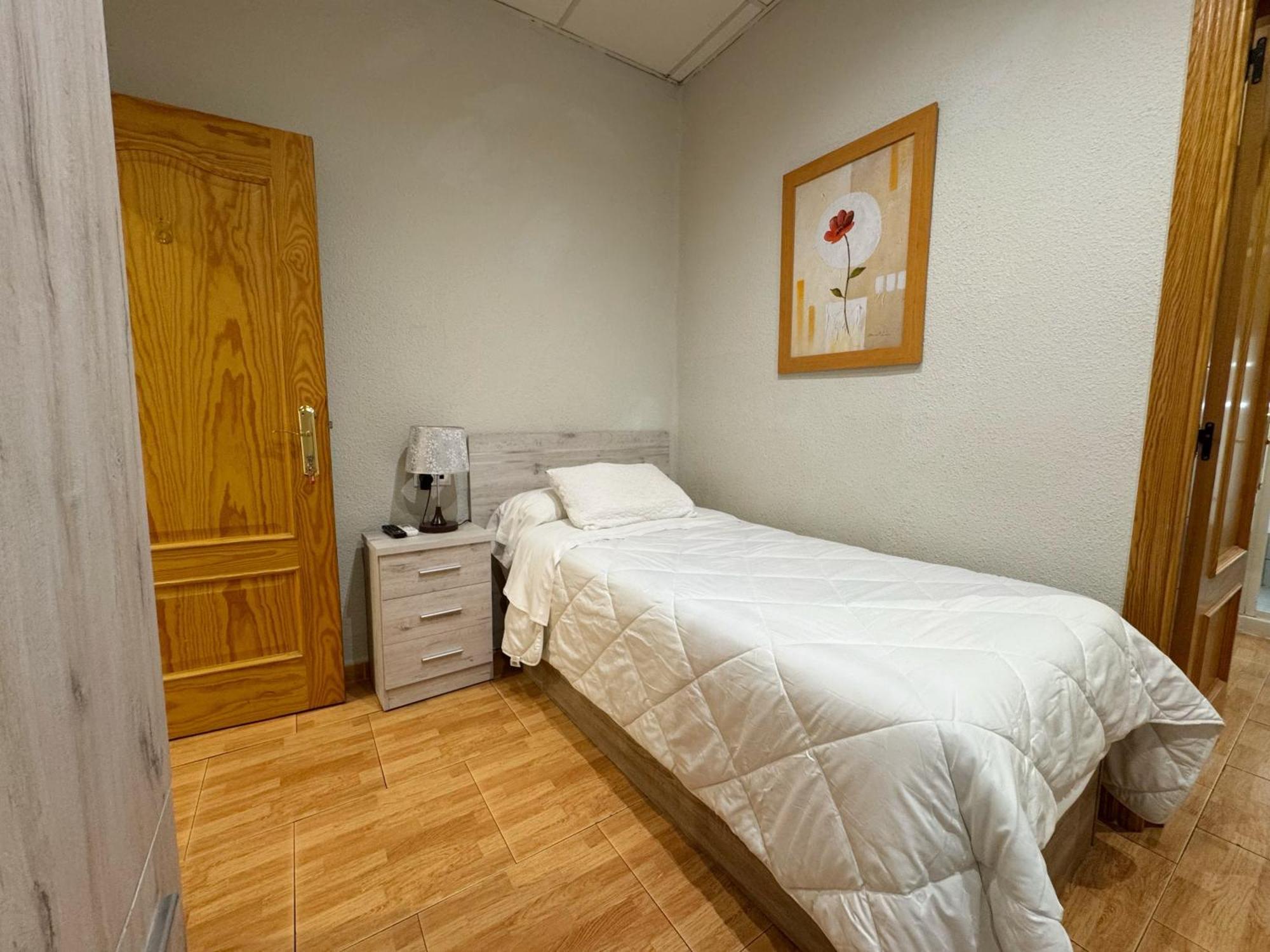 Hostal El Brillante - Alojamientos El Duque Кордоба Стая снимка