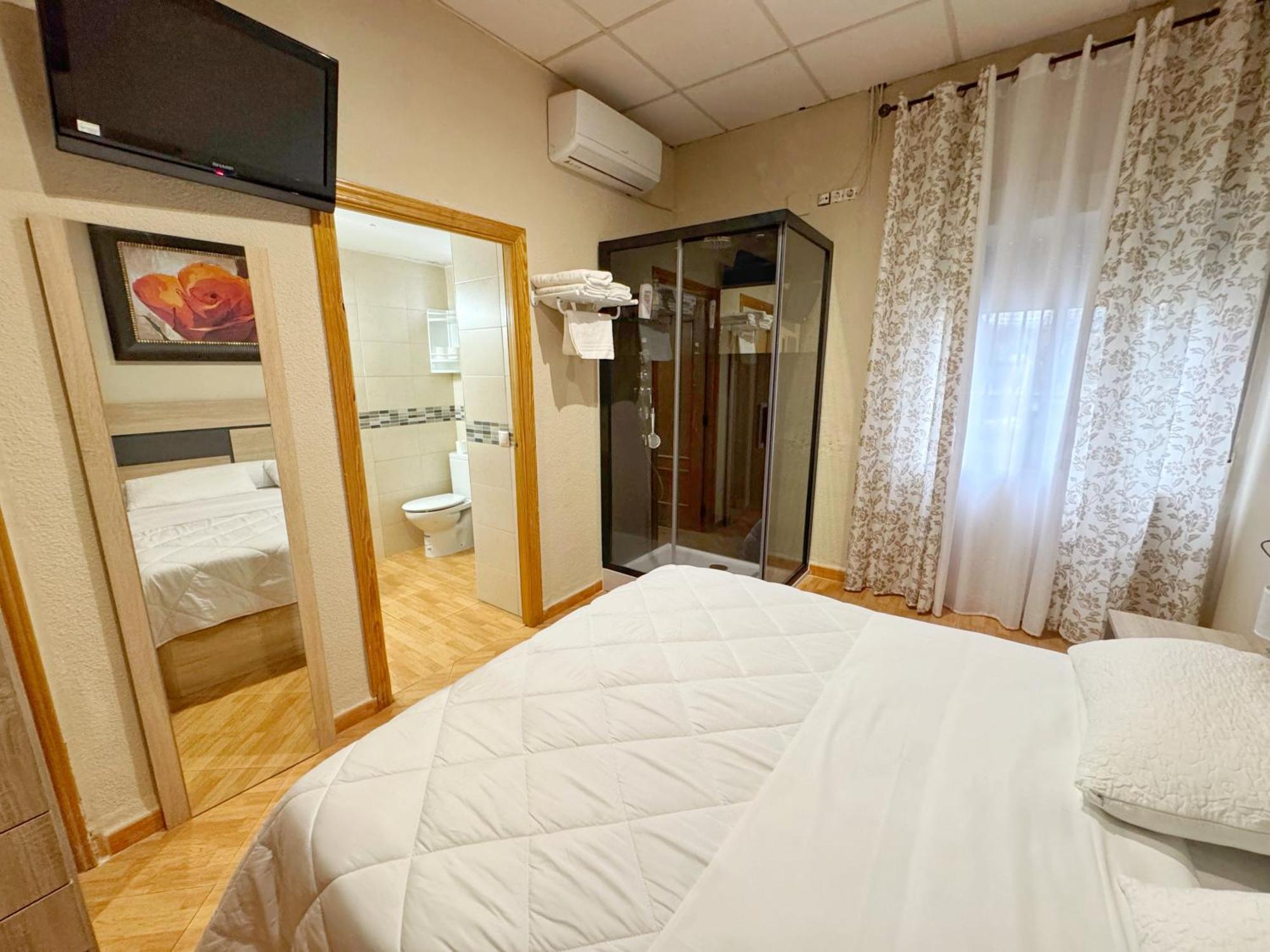 Hostal El Brillante - Alojamientos El Duque Кордоба Стая снимка