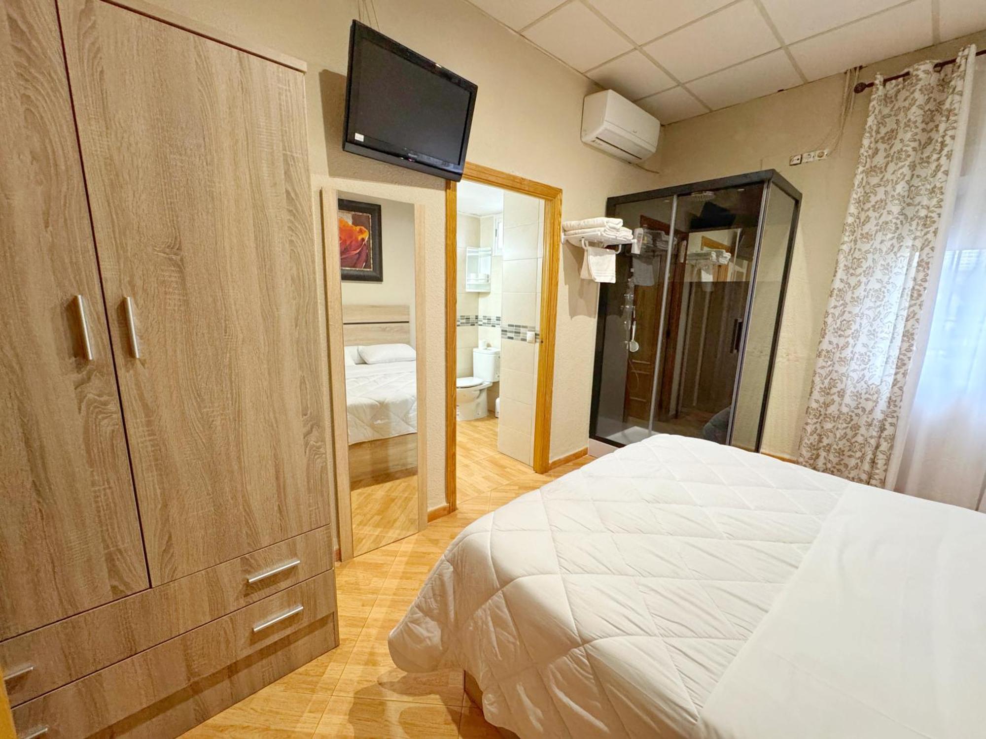 Hostal El Brillante - Alojamientos El Duque Кордоба Стая снимка
