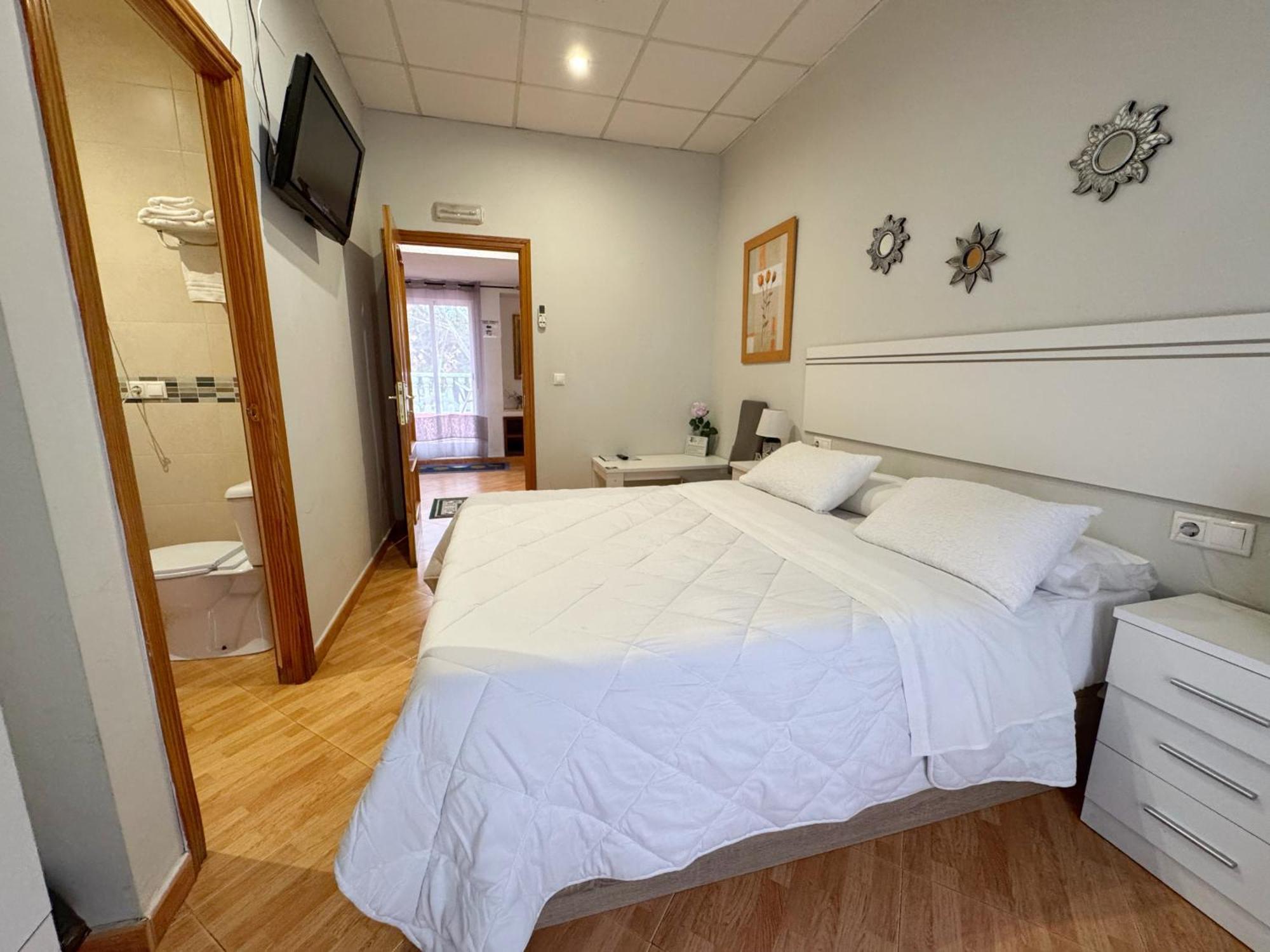 Hostal El Brillante - Alojamientos El Duque Кордоба Стая снимка