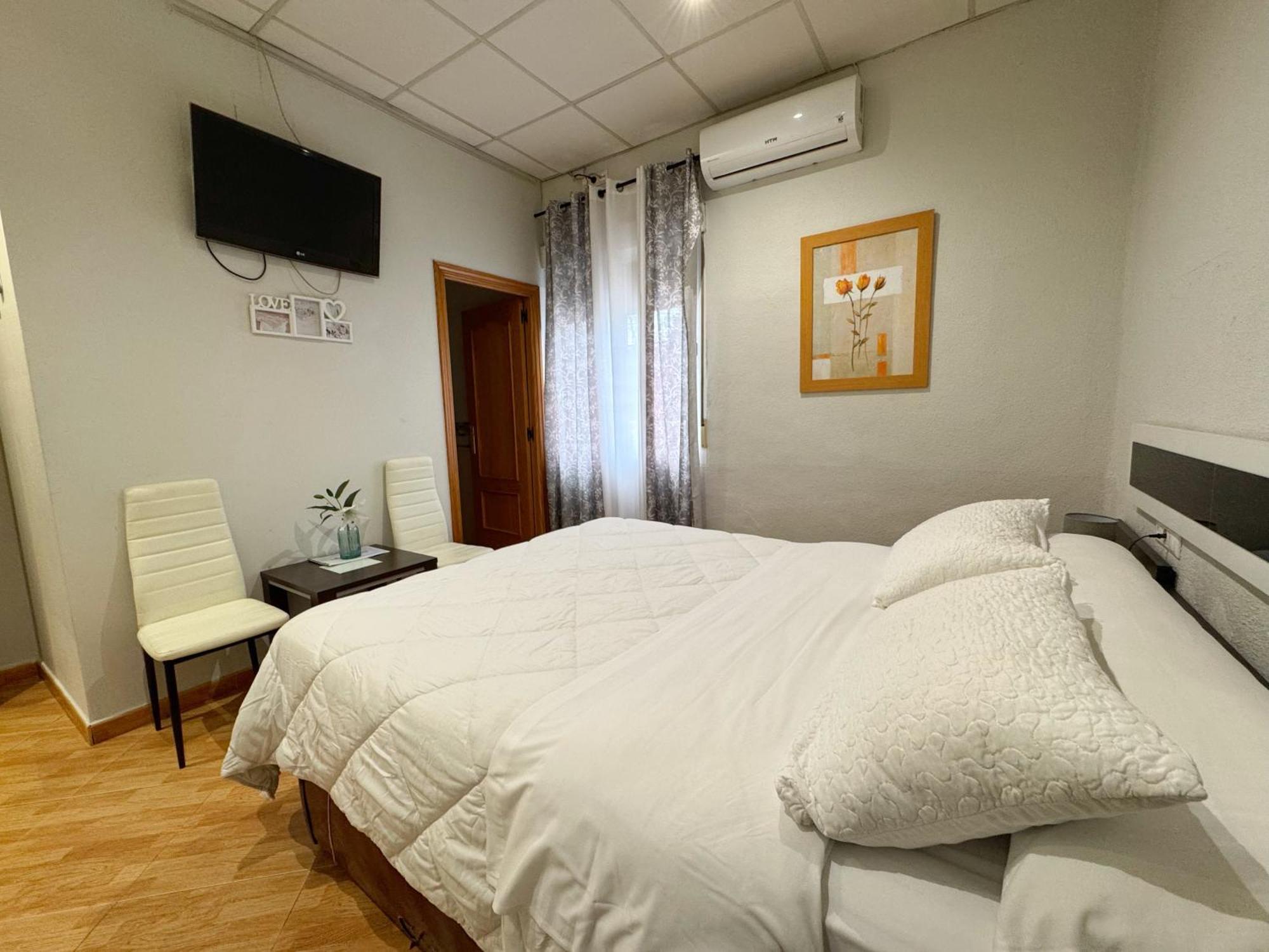 Hostal El Brillante - Alojamientos El Duque Кордоба Стая снимка