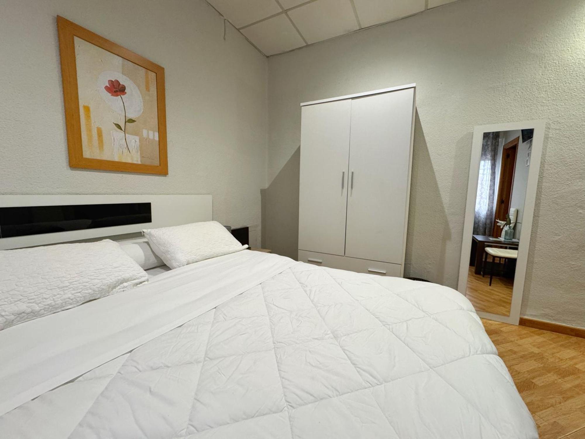 Hostal El Brillante - Alojamientos El Duque Кордоба Стая снимка