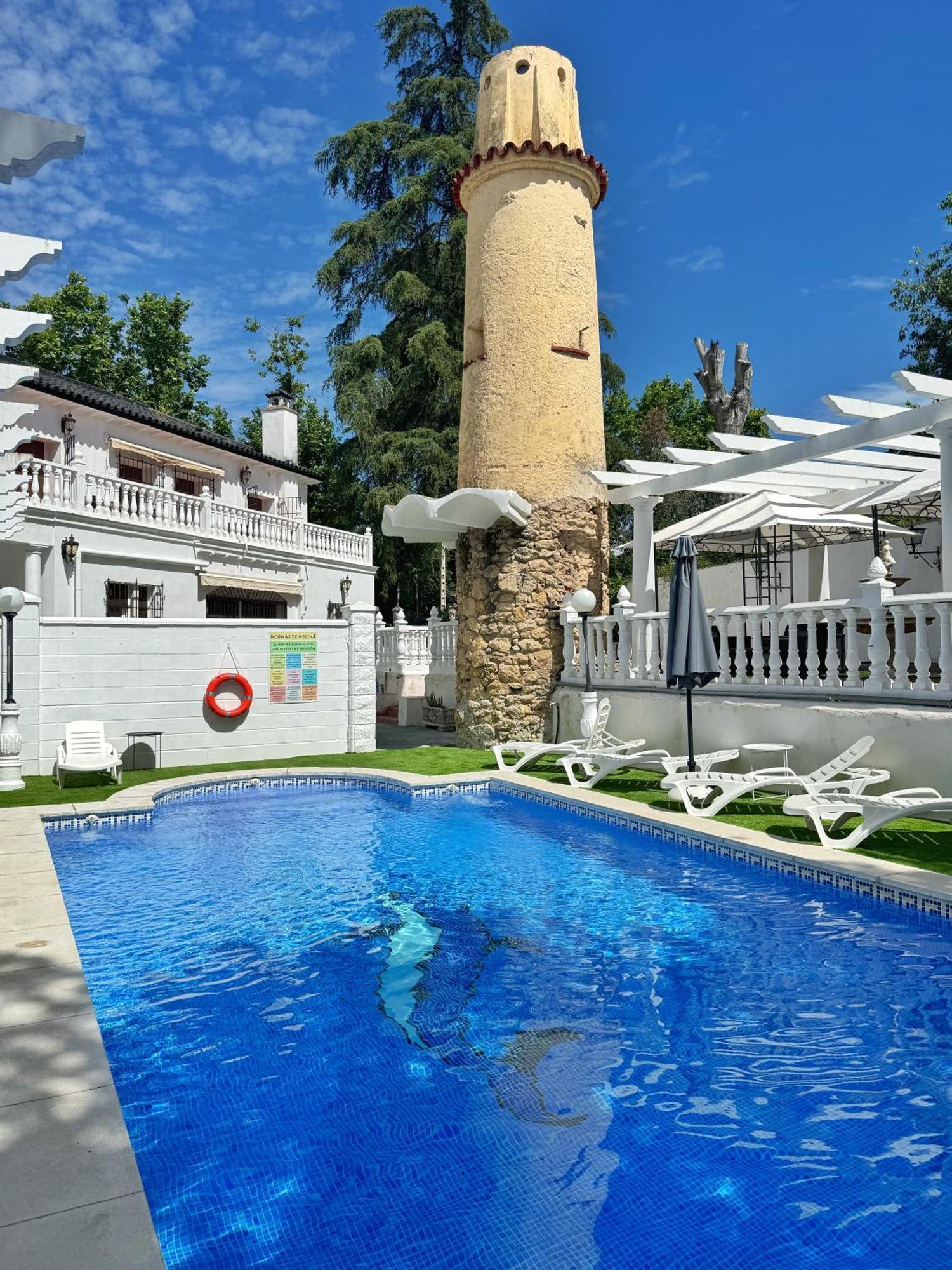 Hostal El Brillante - Alojamientos El Duque Кордоба Екстериор снимка