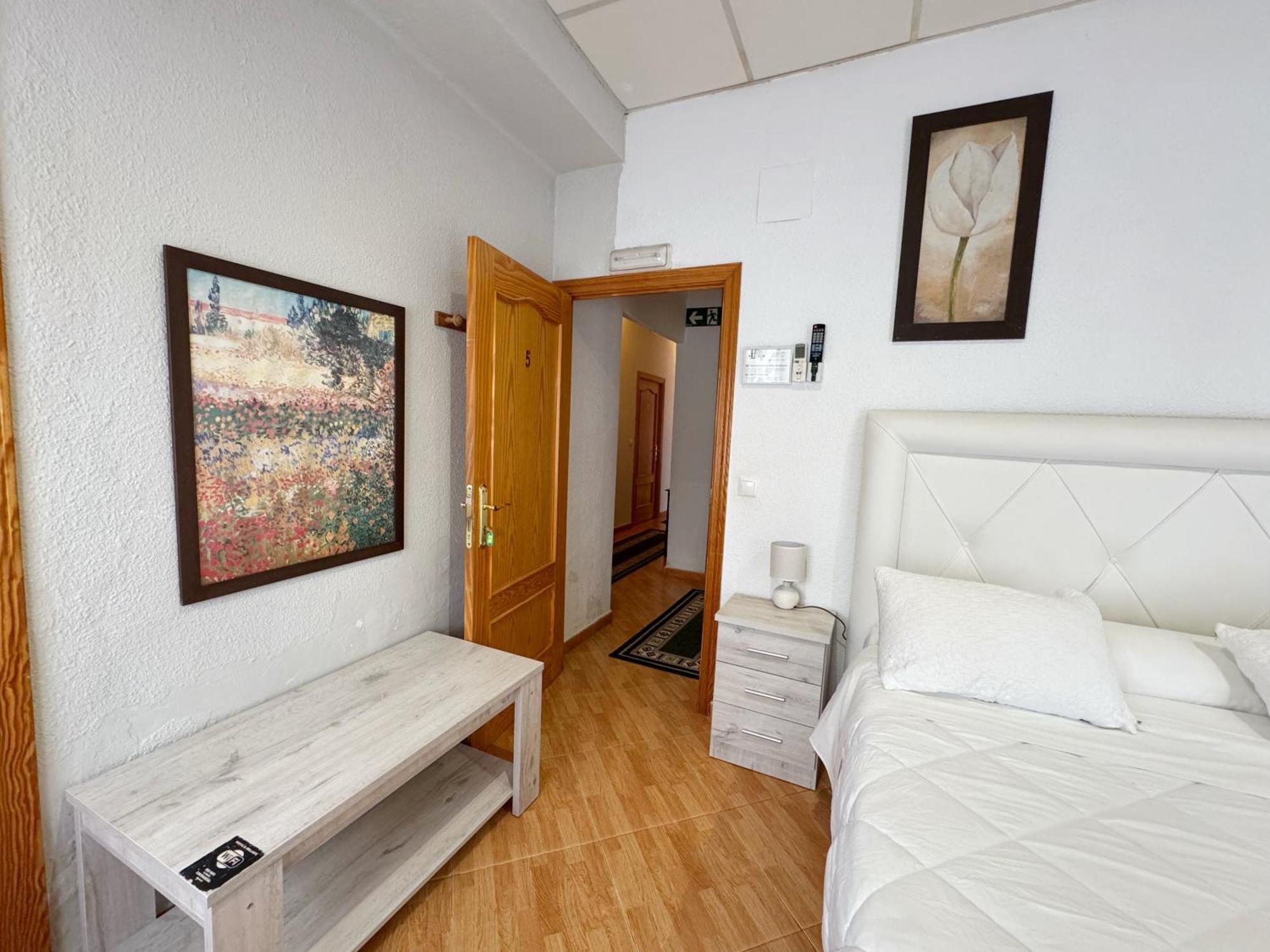 Hostal El Brillante - Alojamientos El Duque Кордоба Стая снимка